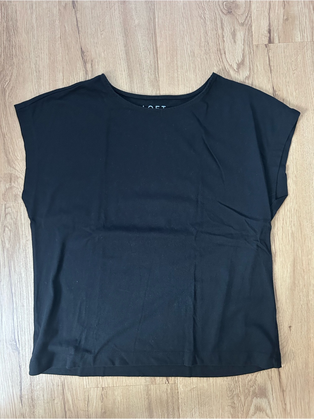 LOFT Black T-shirt Size Small Like New